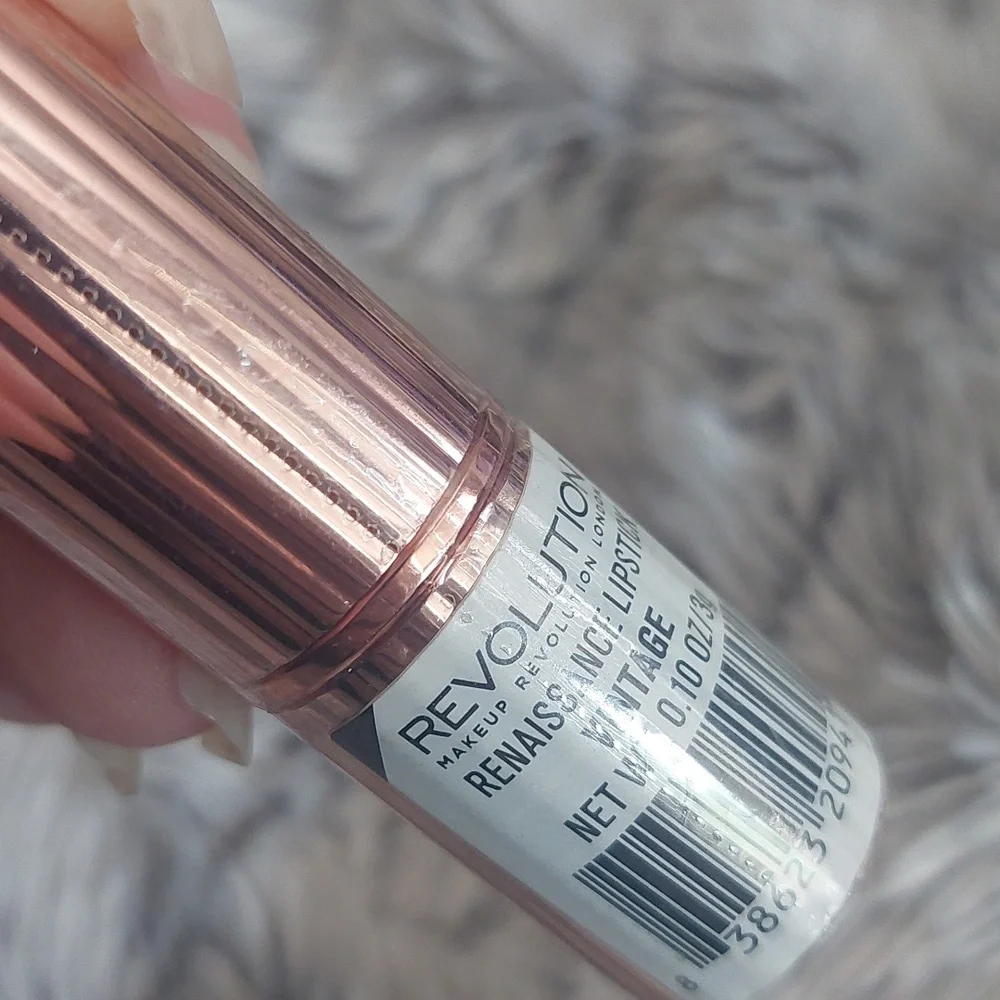 makeup‎ revolution Renaissance lipstick Vintage